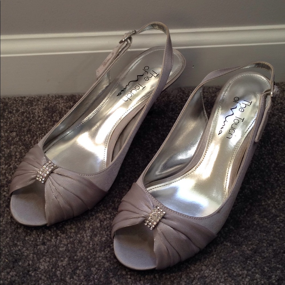 SILVER HEELS TOUCH OF NINA